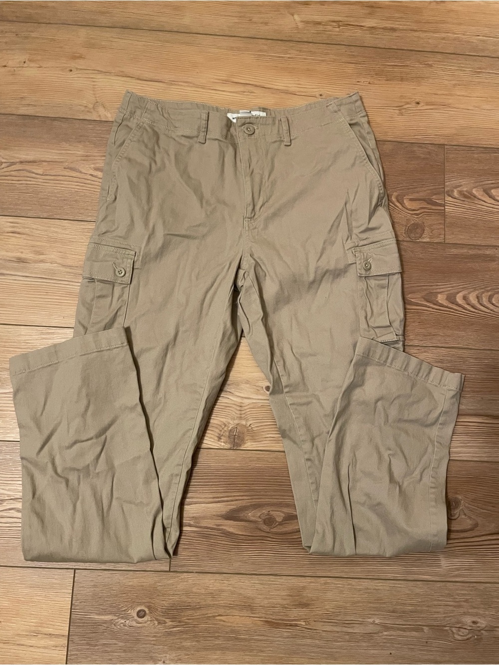 Amazon Essentials Men's Cargo Pants in Khaki